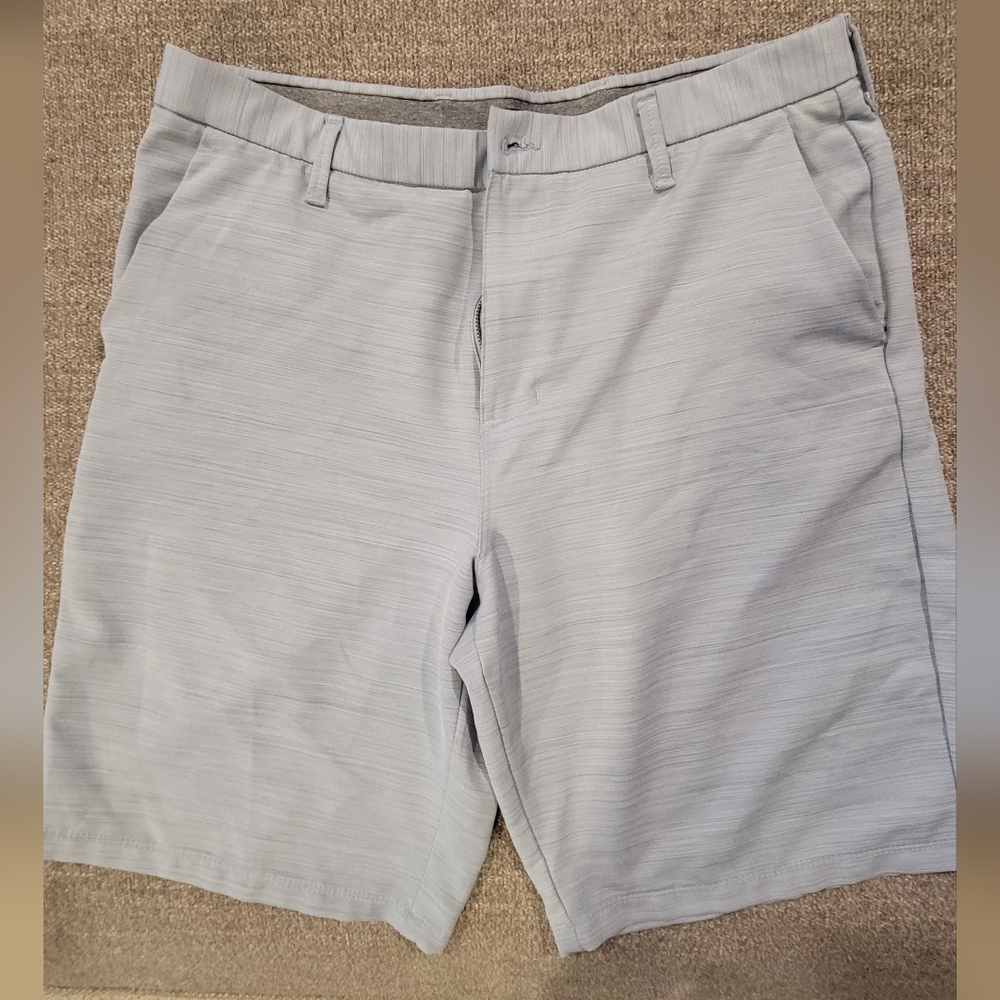 Men's Shorts - Picture 3 of 4